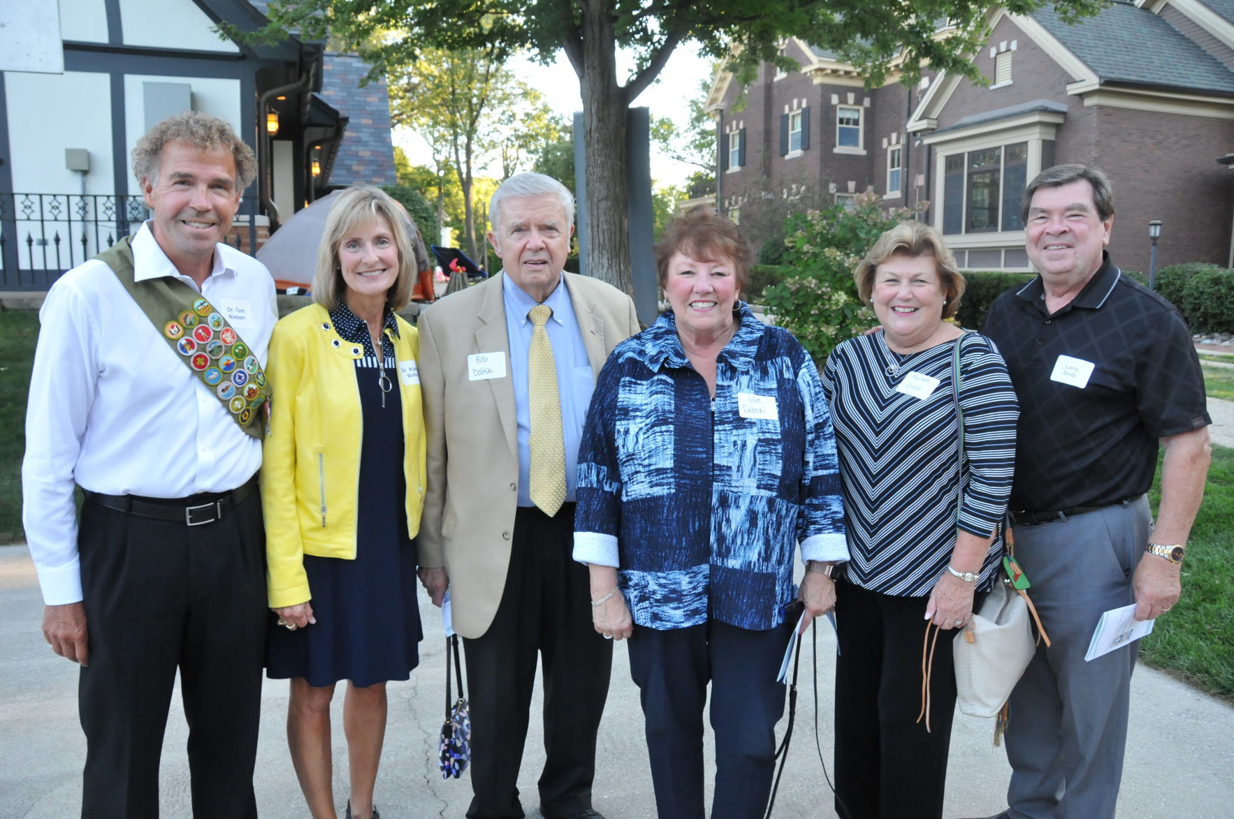 Dr. Tom Nielsen and Dr. Kathy Bohn, Bob and Julie Dobski, Marlene and Larry Dietz